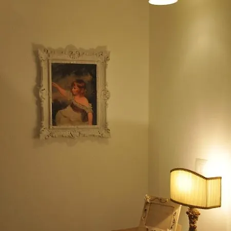 La Pavoncella Apartment *